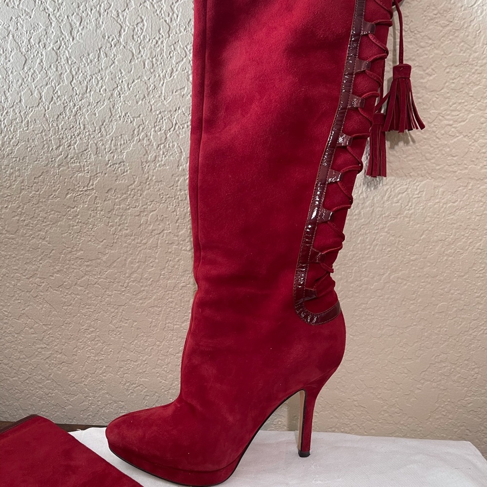 Boots - Picture 2 of 13
